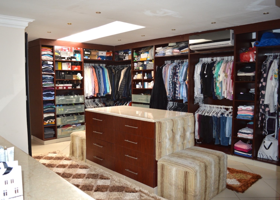 4 Bedroom Property for Sale in Flamwood North West